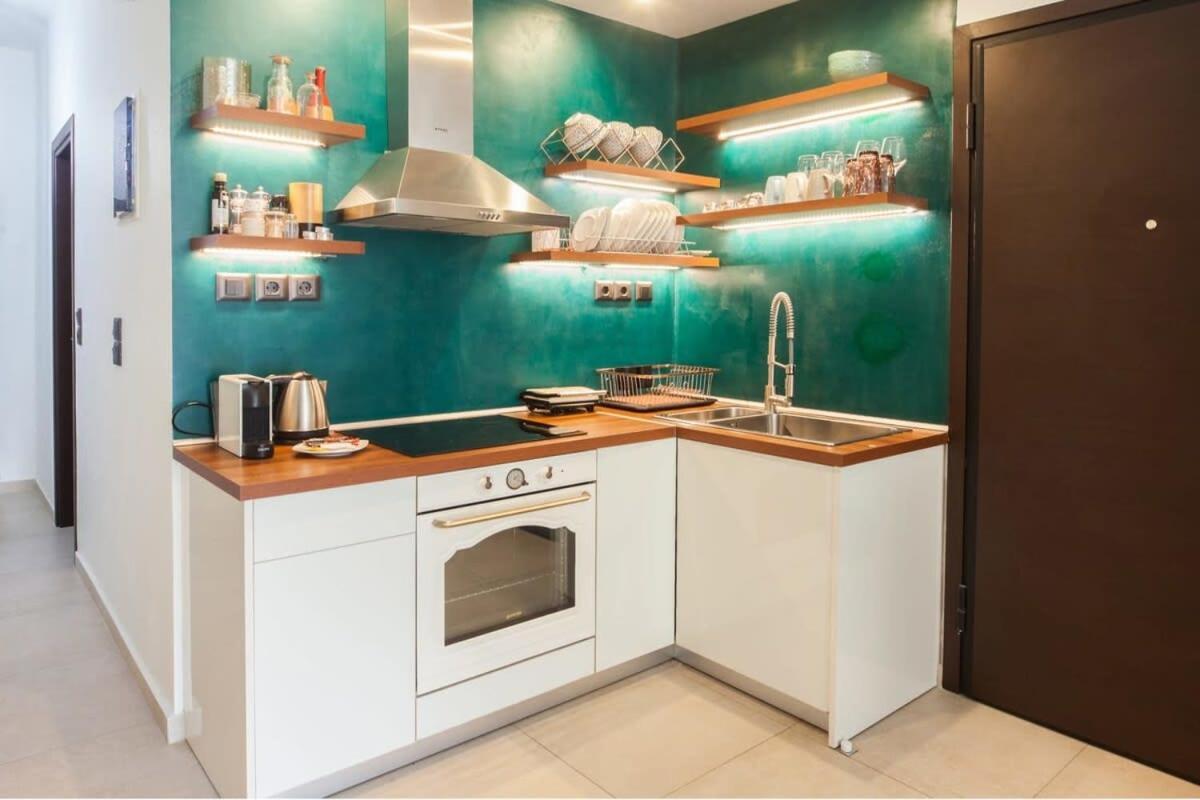 Beautiful Elegant Apartment Next To Monastiraki Atény Exteriér fotografie