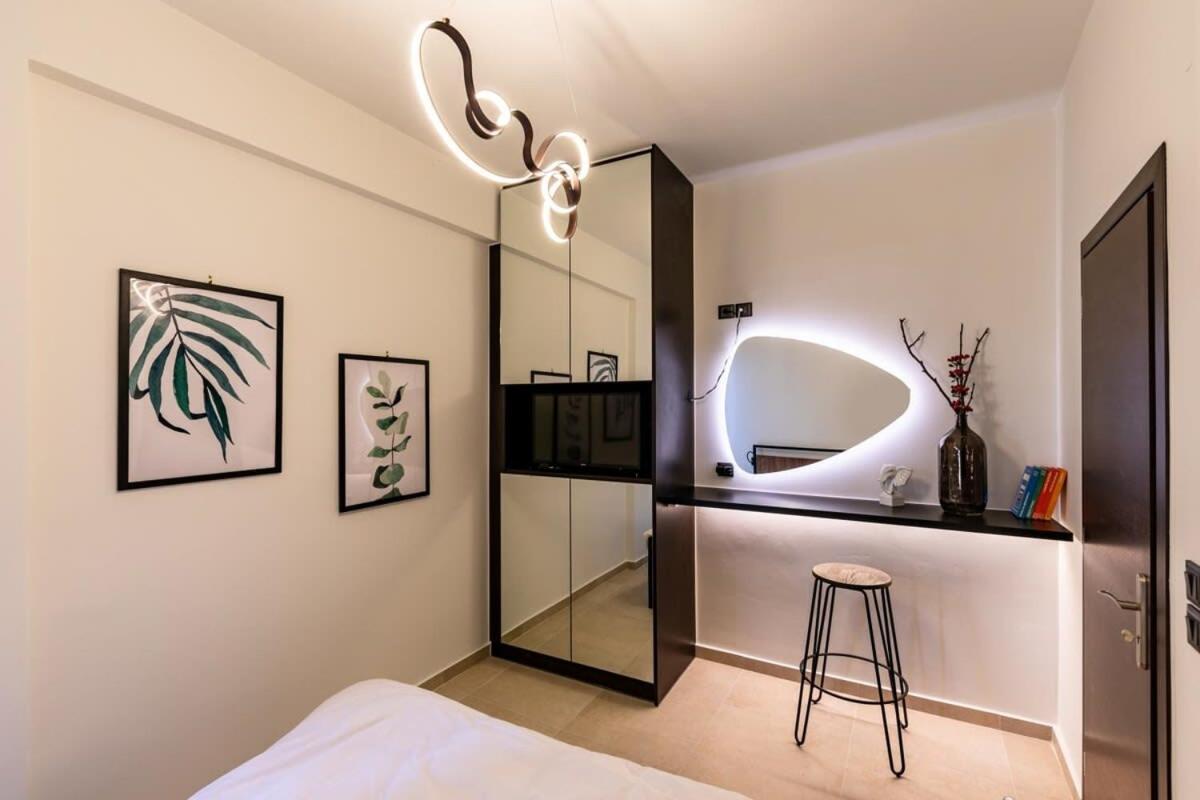 Beautiful Elegant Apartment Next To Monastiraki Atény Exteriér fotografie