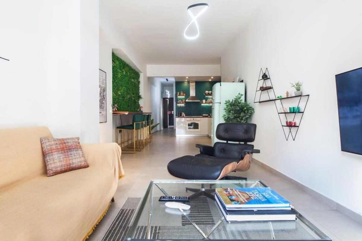 Beautiful Elegant Apartment Next To Monastiraki Atény Exteriér fotografie