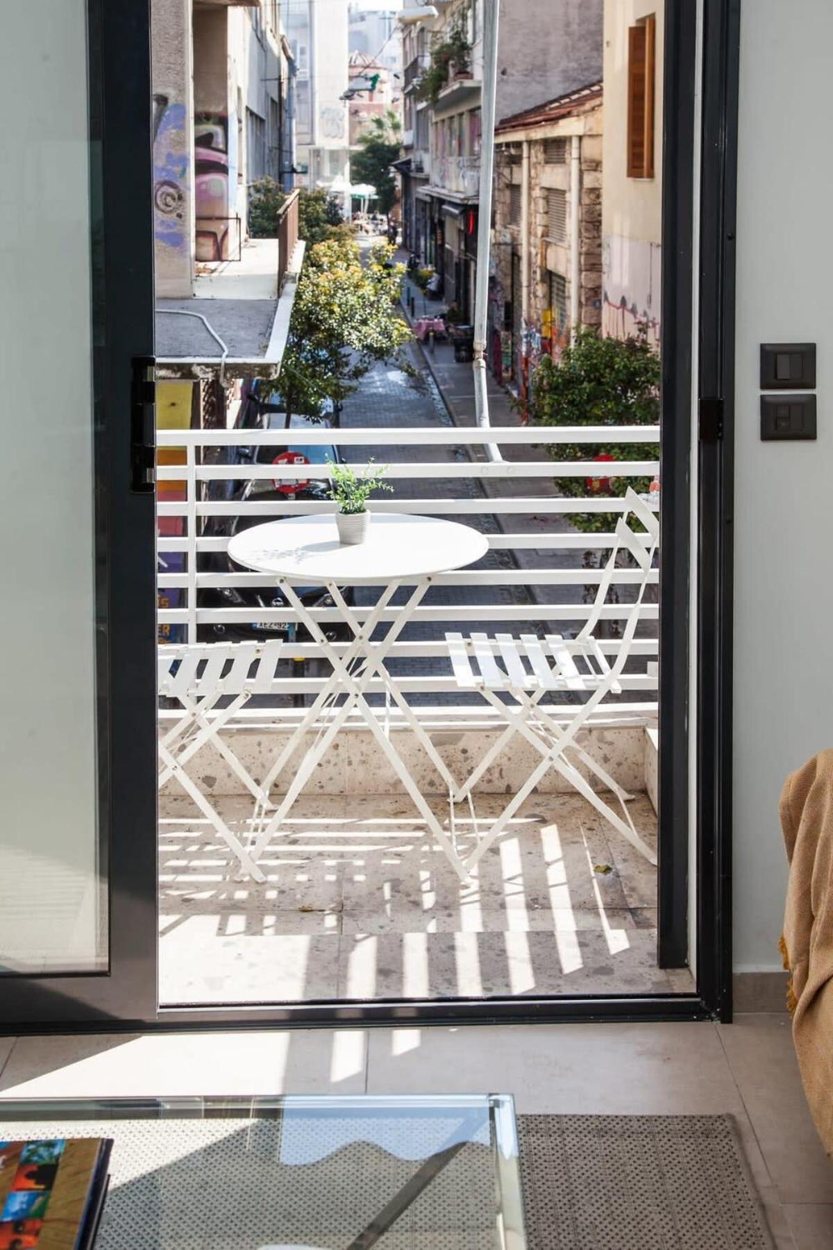 Beautiful Elegant Apartment Next To Monastiraki Atény Exteriér fotografie